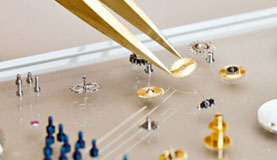 深圳爱彼手表售后服务网点-打开表壳