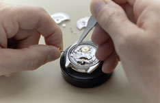 积家金属表壳划痕